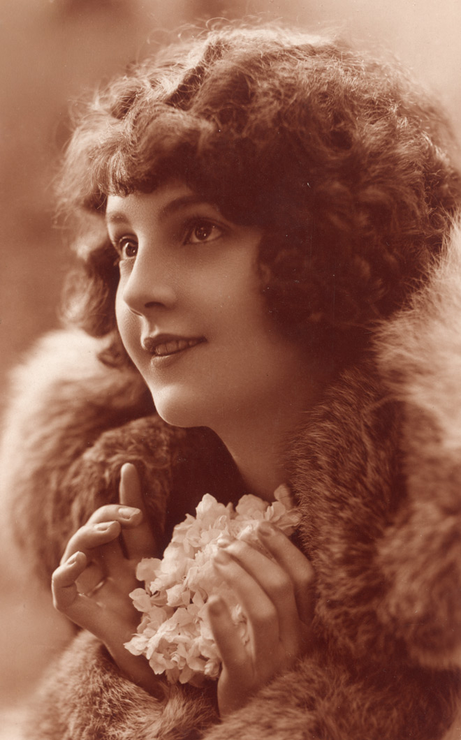 Mireille Jeanne Helbling courtisée