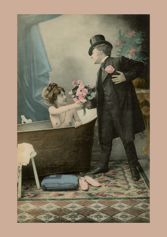 Chute Finale : découvrez une série de cartes postales anciennes où une intrigue théâtrale se conclut par un dénouement plein d'humour.