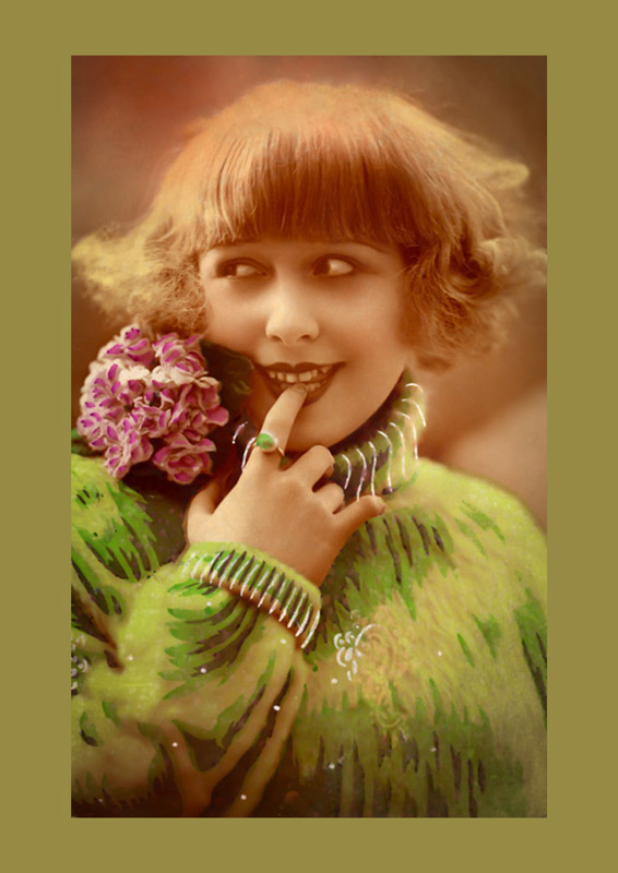 Carte postale ancienne avec Jeanne Helbling