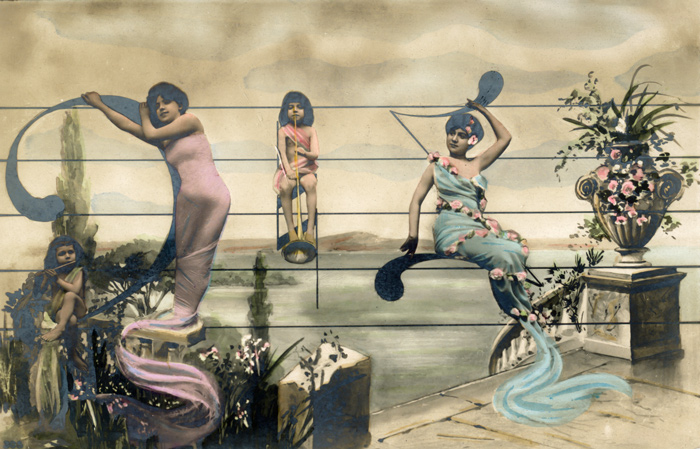Concert imaginaire – Photomontage musical Belle Époque Dans ce photomontage de la Belle Époque, des femmes et des enfants prennent place sur une portée musicale, parmi d’immenses notes. Les personnages, les fleurs et les éléments du décor composent une scène musicale pleine d’originalité.